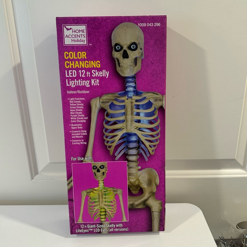 Home Accents Holiday Color Changing LED 12 ft. Skelly Lighting Kit (New in Box)